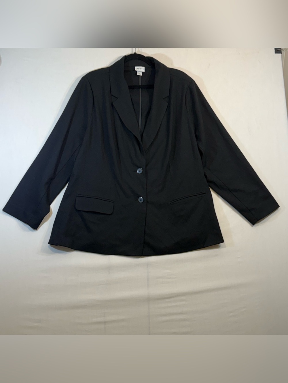 NWOT Ava & Viv Black Women's Relaxed Two-Button Blazer size 2X